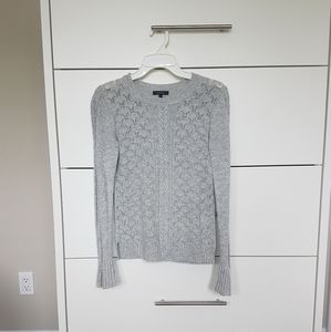 RW&CO GREY KNIT CREW SWEATER